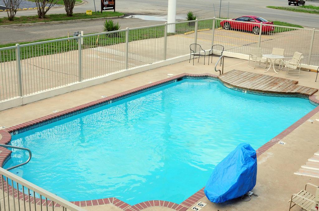 Quality Inn Gonzales Exterior foto