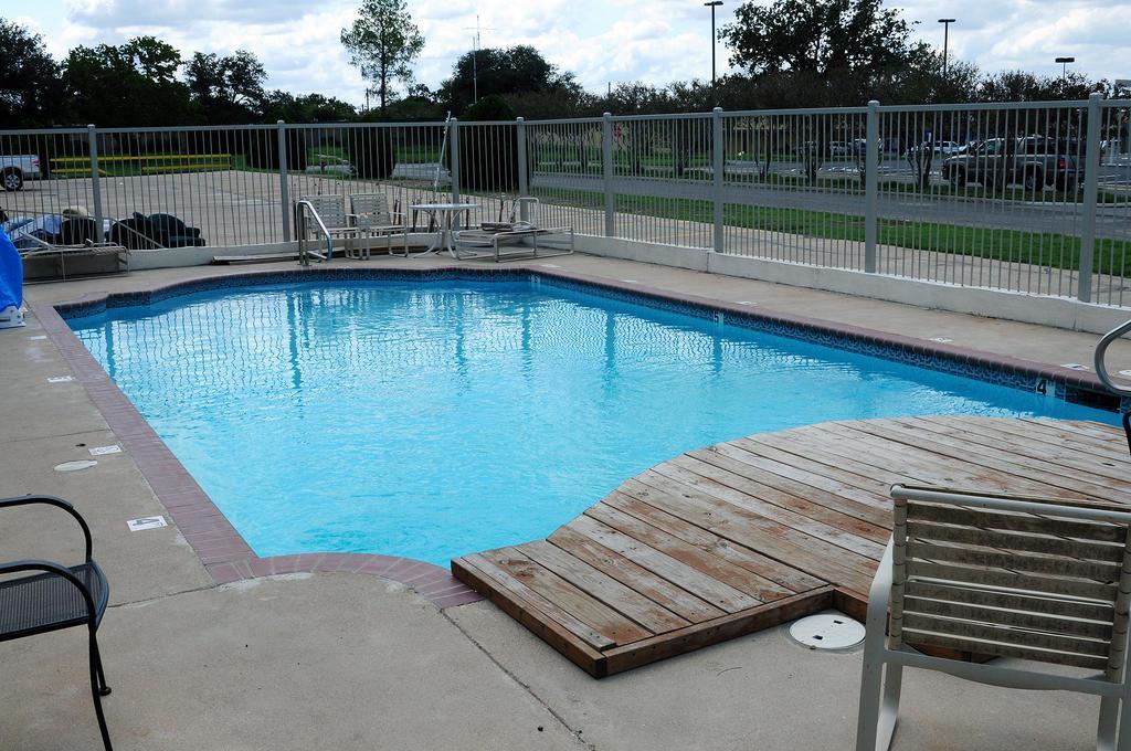 Quality Inn Gonzales Exterior foto