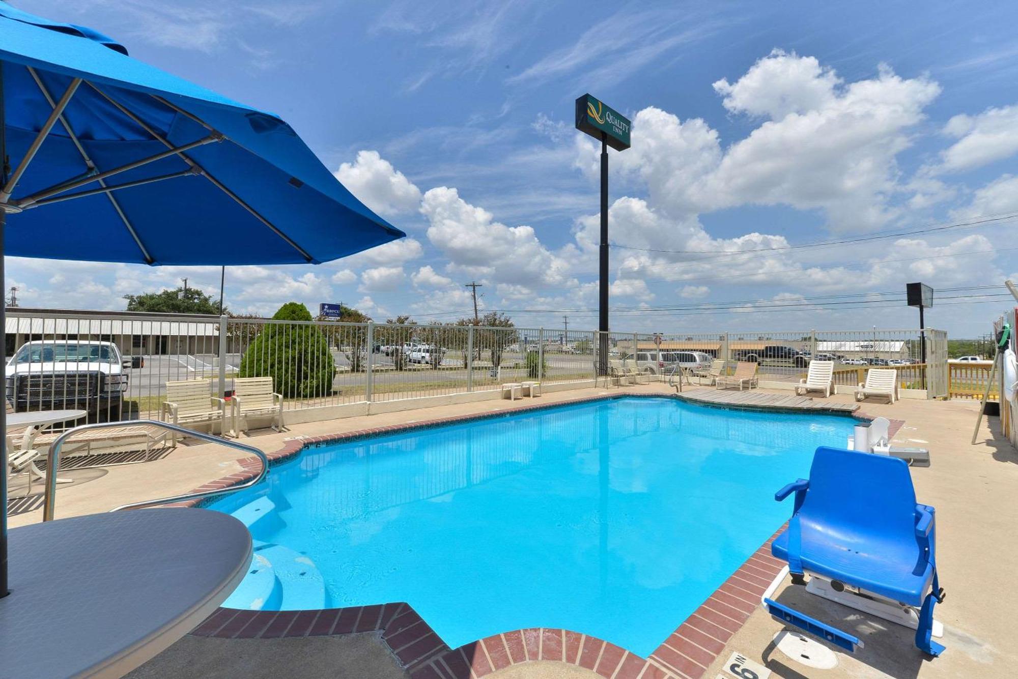 Quality Inn Gonzales Exterior foto